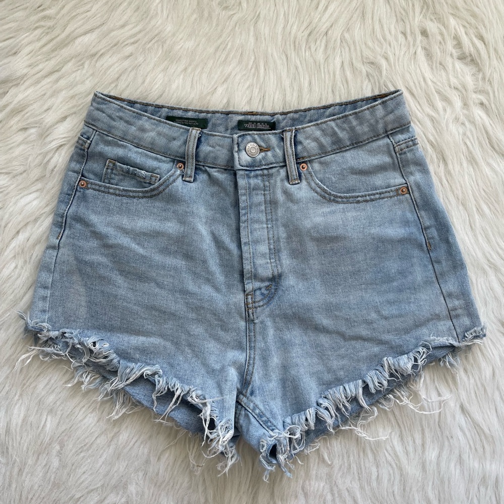 Wild Fable Highest Rise Shorts Distressed denim shorts size 6